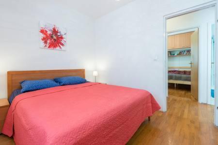 2 Bdrm Leilighet *